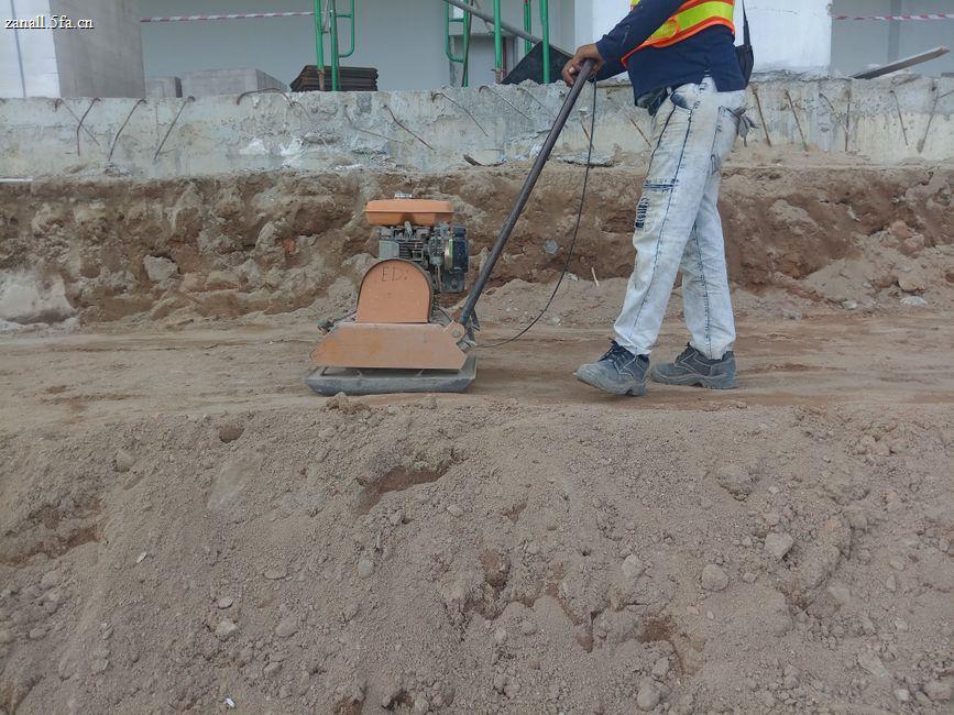 2. Compact Piston Compressors for Light-Duty Tasks